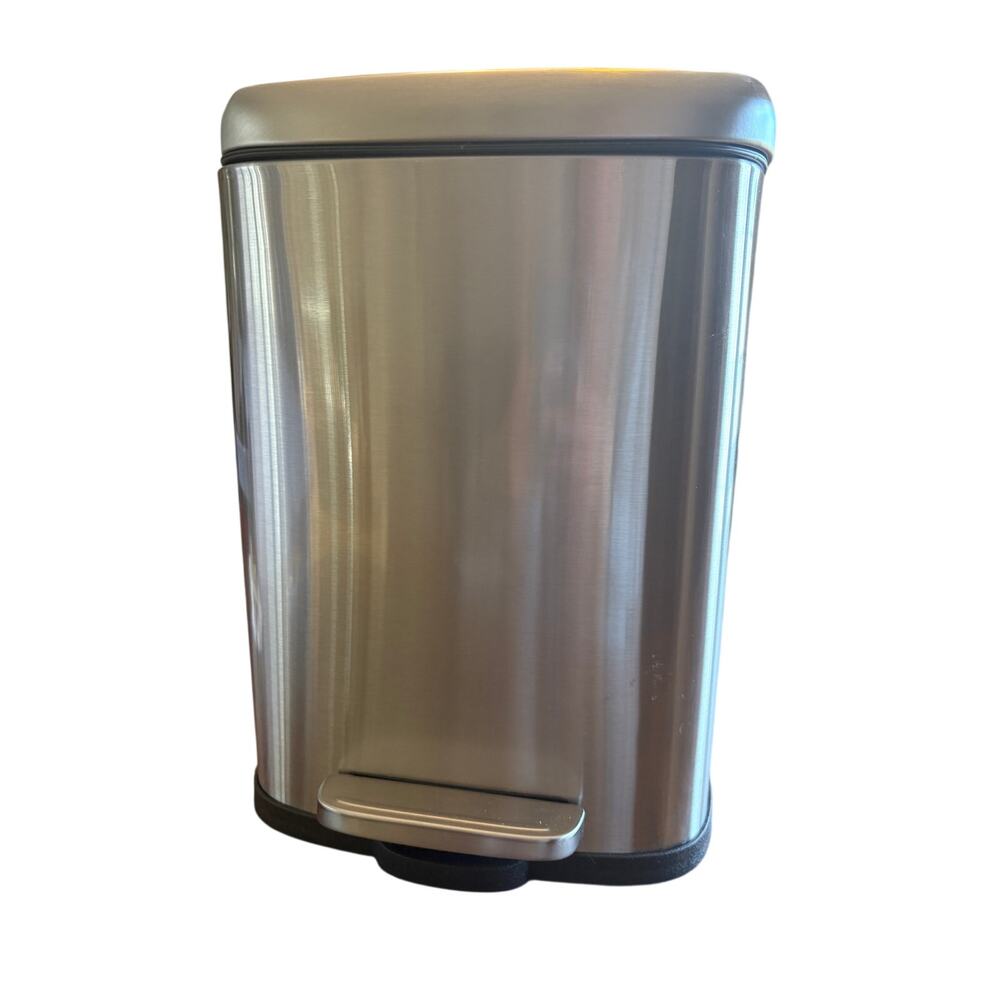 Smudge Resistant Small Rectangular Trash Can With Soft-Close Foot - Picture 12 of 12